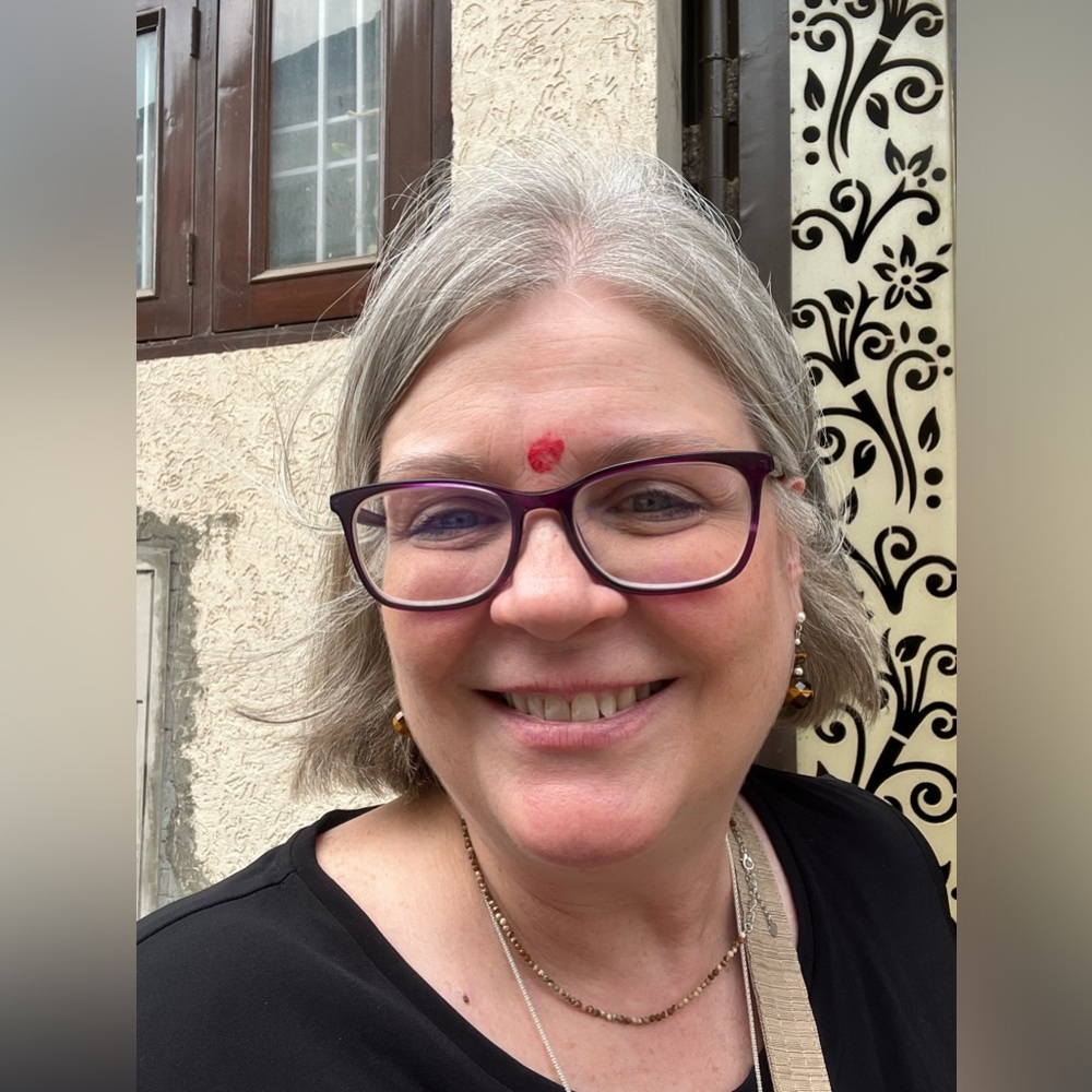 Meet your Posher, Karen - Picture 12 of 16